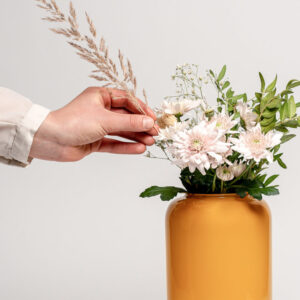 Alternative view of Capsule vaas clear/mustard